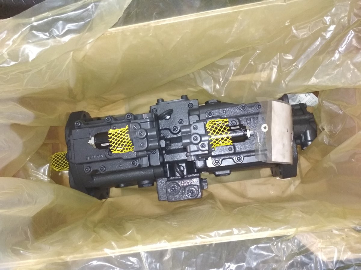 神钢 SK350-8 川崎 K5V140 主液压泵实拍